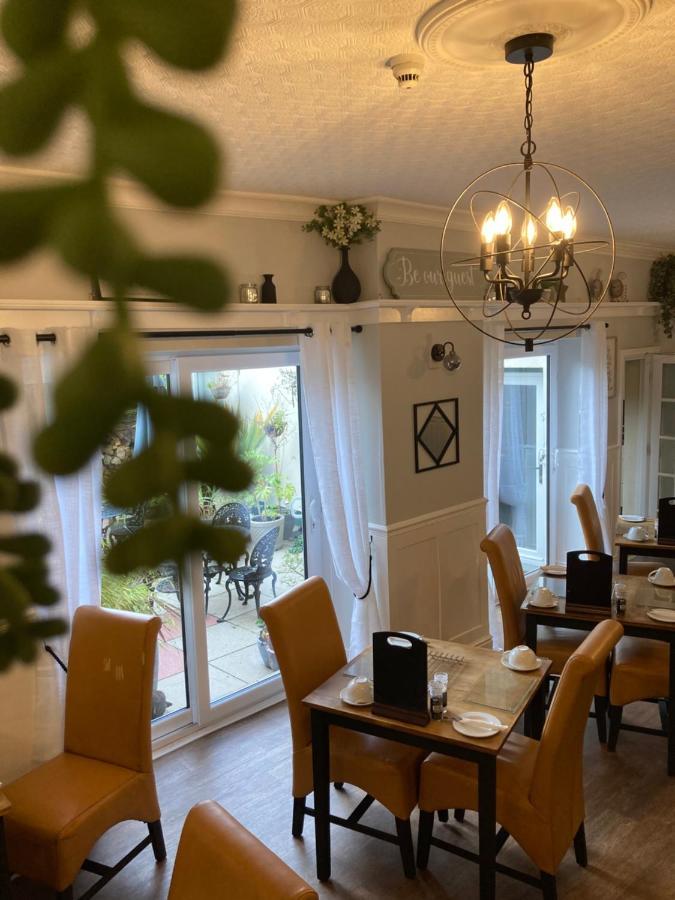 Abbey Court Guest House Карлайл Экстерьер фото