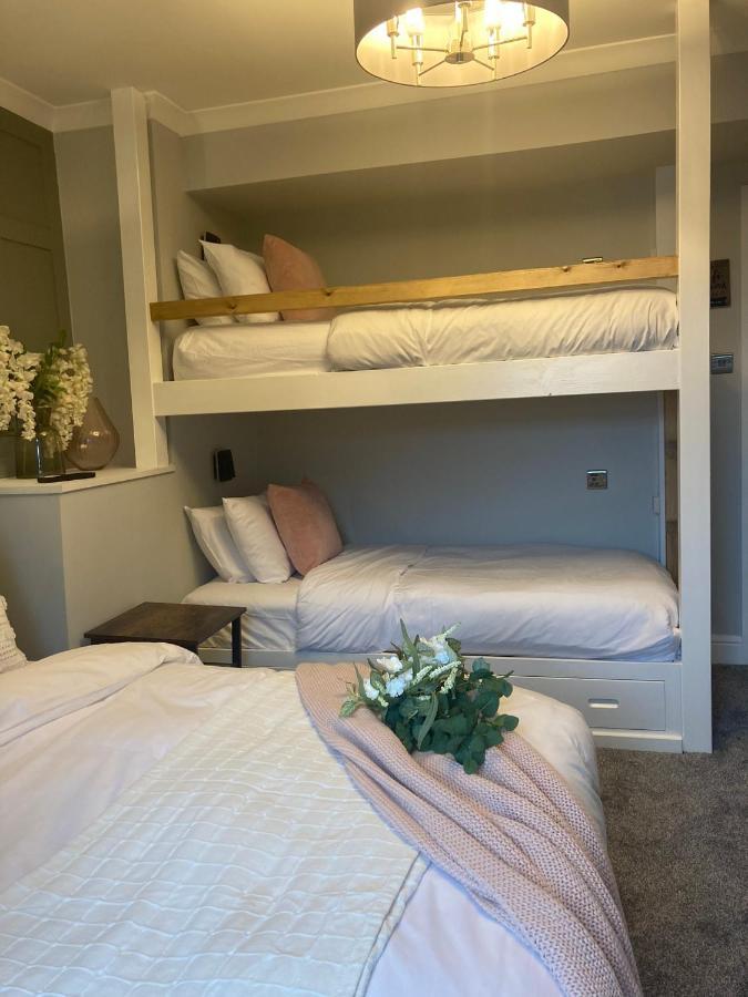 Abbey Court Guest House Карлайл Экстерьер фото